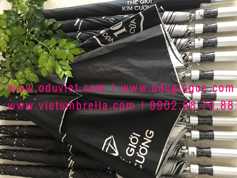xưởng sản xuất ô dù cầm tay in logo quảng cáo